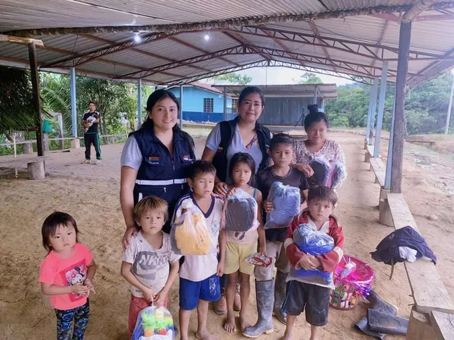 Donación en Centinela del Cóndor
